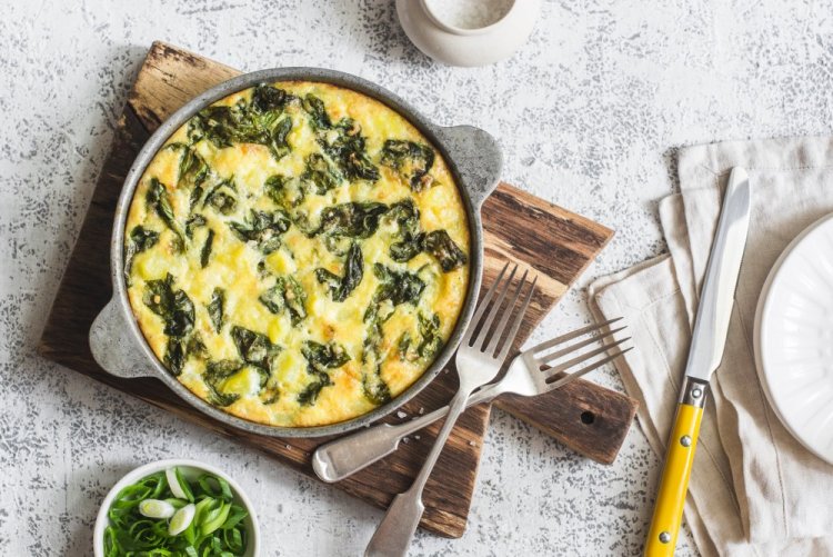 Фриттата со шпинатом и фетой