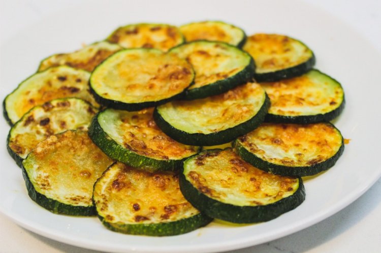 Кабачки кружочками в аэрогриле