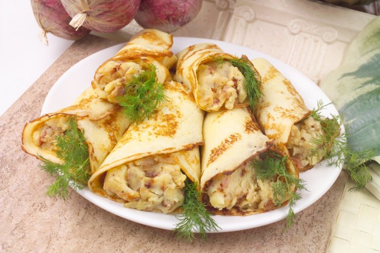 С картошкой и зеленым луком