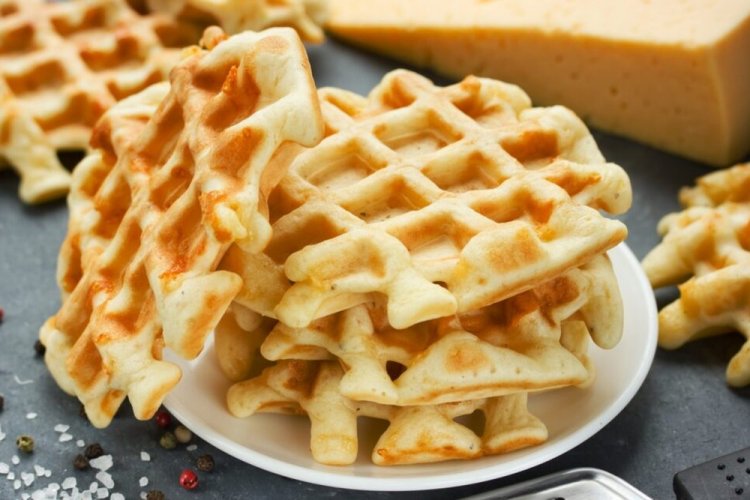 Сырные вафли на сметане