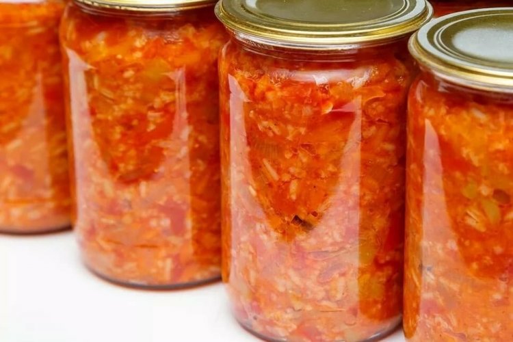 Салат с болгарским перцем, морковью и рисом на зиму