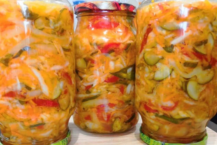 Овощной салат с болгарским перцем и морковью на зиму