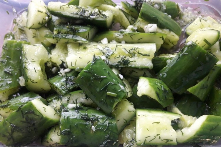 Малосольные битые огурцы