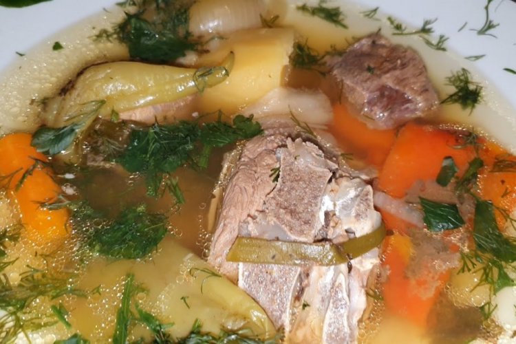 Шурпа без помидоров в афганском казане