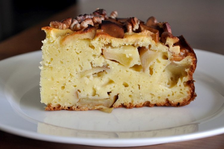 Сметанник с яблоками