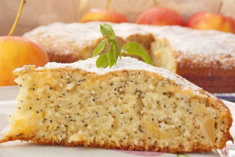 Маковый пирог с яблоками