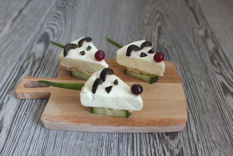 Канапе «Мышки» для детей