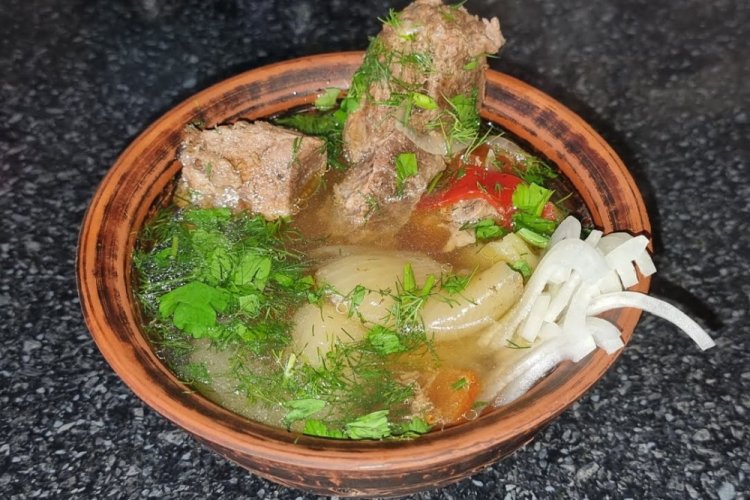 Шурпа из баранины в афганском казане