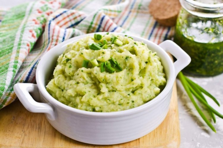 Картофельное пюре с кресс-салатом