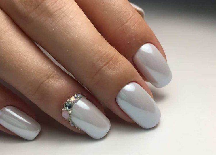 Жемчужный маникюр