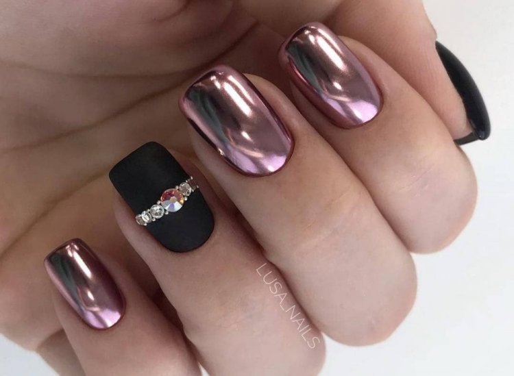 «Металлический» маникюр