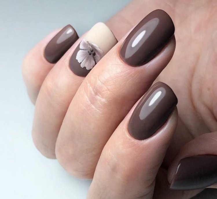 Карамельный и кофейный маникюр