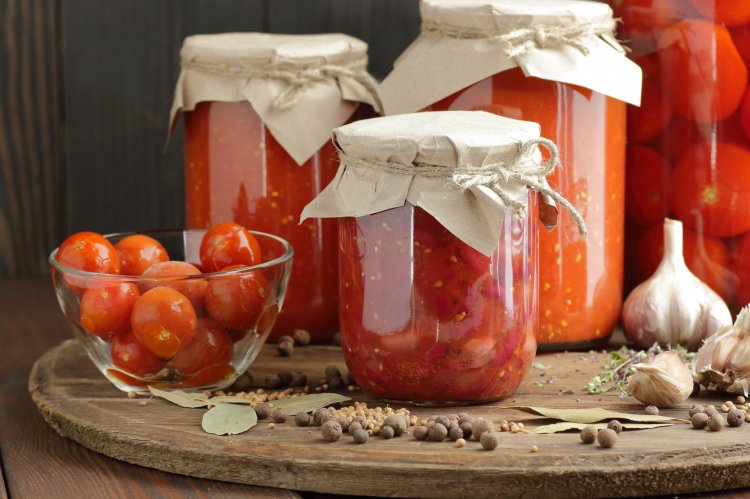 Помидоры на зиму без стерилизации: 15 самых вкусных и простых рецептов