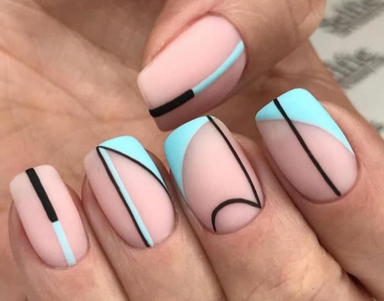 Геометрия с цветным акцентами