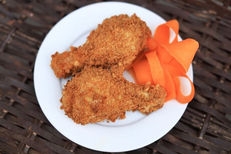 Жареные куриные ножки в кетчупе и панировке