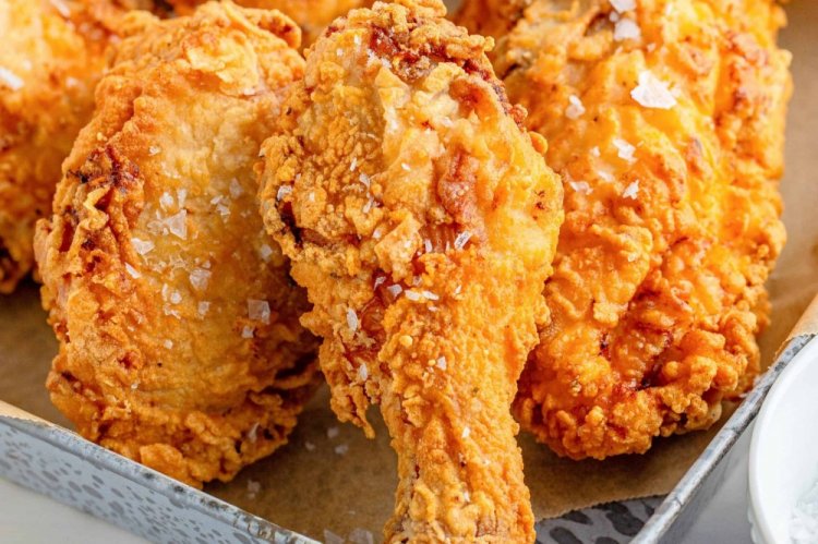 Куриные ножки в панировке из чипсов с сыром