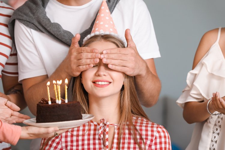 Открытки и картинки «С Днем рождения, Кристина!»