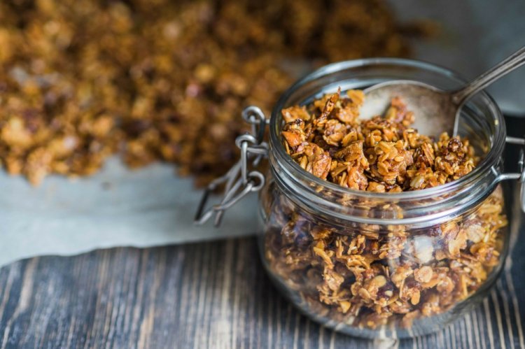 Гранола с медом и сухофруктами