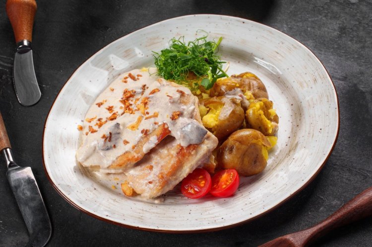 Медальоны из индейки в горчичном маринаде