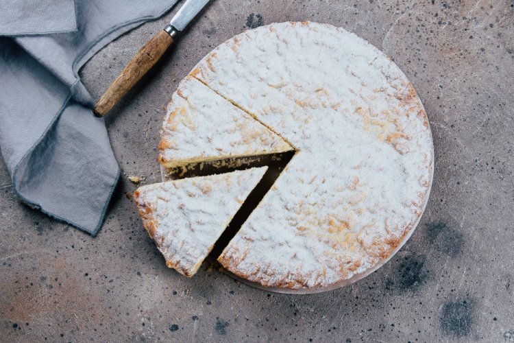 Творожный пирог с изюмом