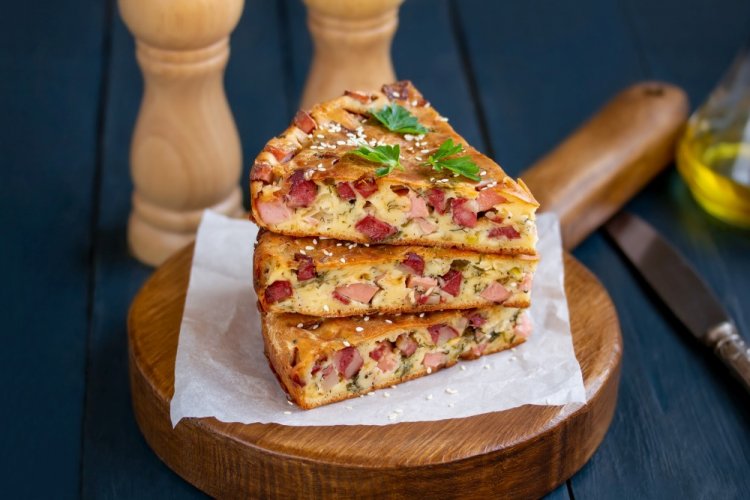 Пирог с ветчиной и сыром