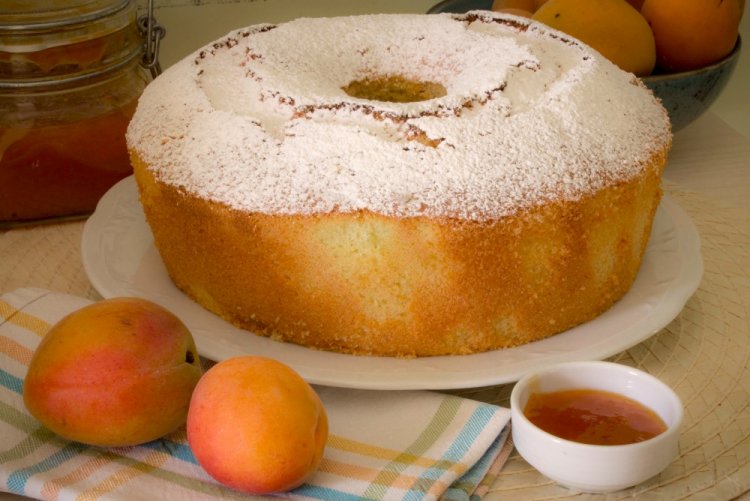 Пирог с вареньем на скорую руку