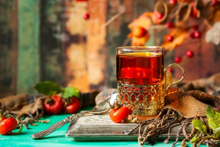 Компот из шиповника и боярышника