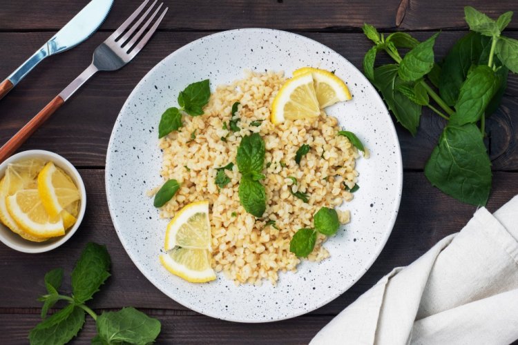 Булгур с зеленью и лимоном