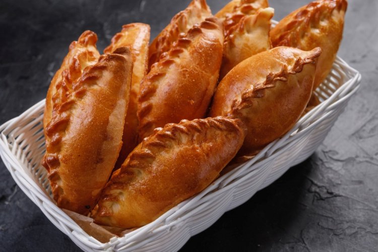 Сладкие пирожки с маком в духовке