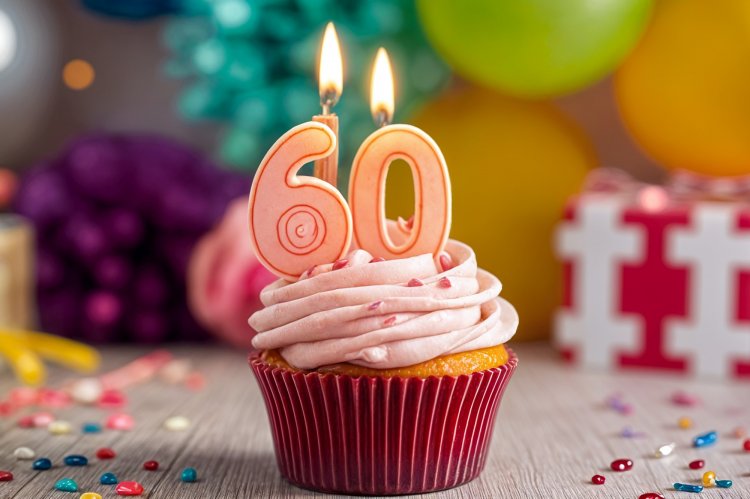 Открытки и картинки с юбилеем 60 лет женщине