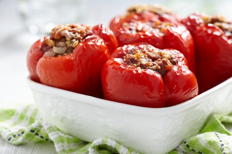 Целые фаршированные перцы в аэрогриле
