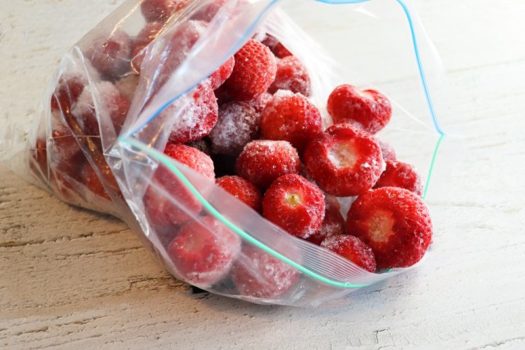 Замороженная земляника в вакууме на зиму