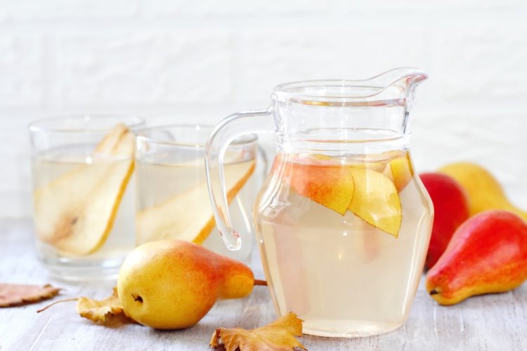 Компот из апельсинов и груши с медом