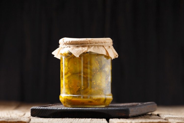 Салат из огурцов с укропом и горчицей на зиму