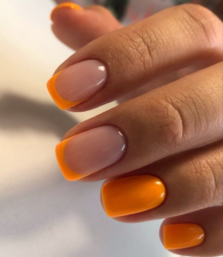 Оранжевый френч на короткие ногти