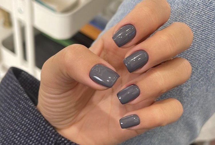 Графитовый маникюр