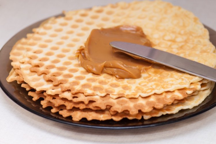 Крем с вареной сгущенкой и йогуртом