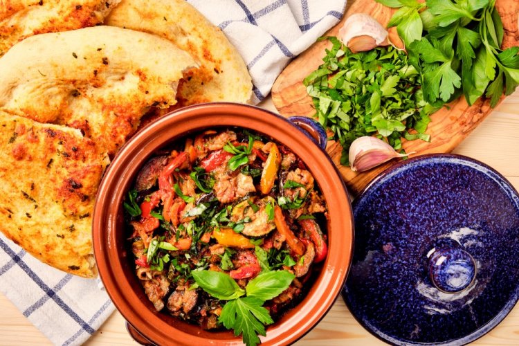 Аджапсандал с мясом