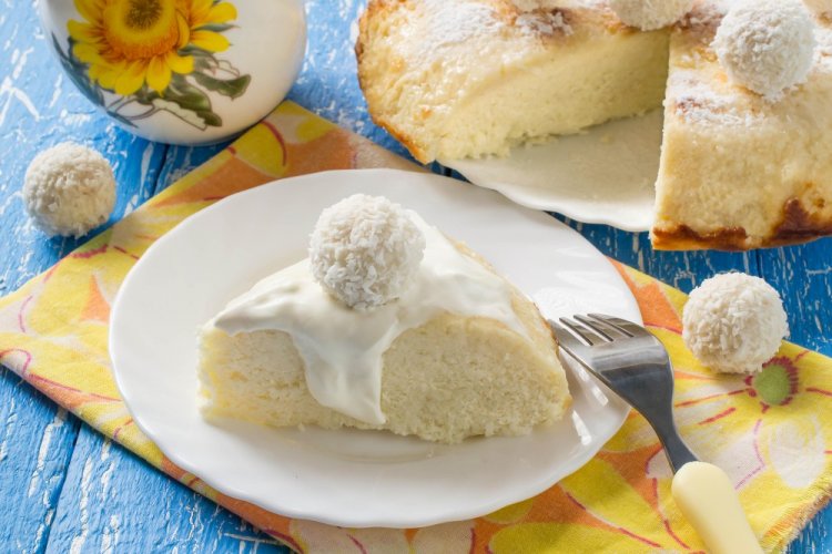 Кокосовая творожная запеканка в мультиварке