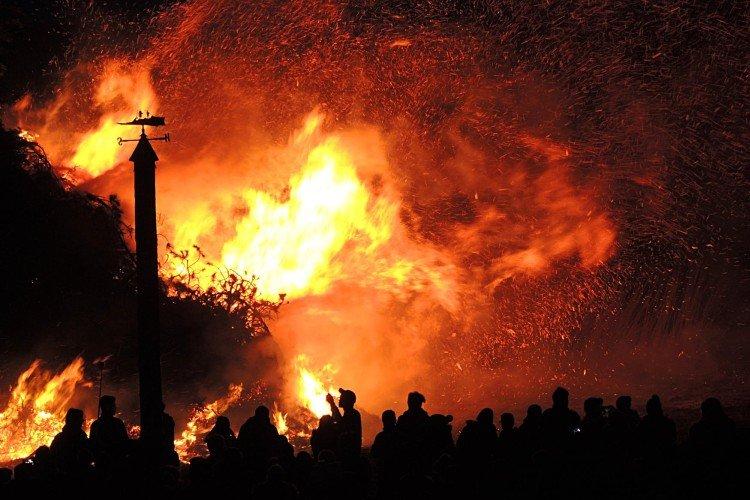 Пожар в чужом доме - к чему снится пожар толкование сна по соннику