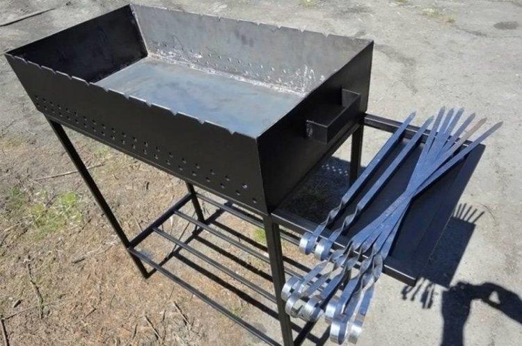 Мангал из листовой стали своими руками