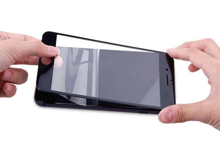 6 способов, как легко снять защитное стекло с телефона