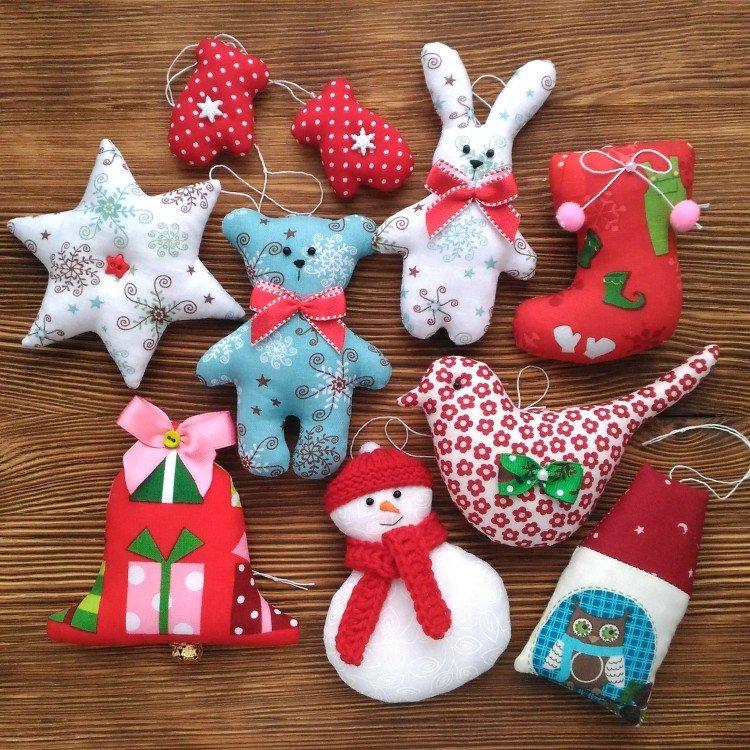 Мягкие игрушки - Как украсить детскую комнату на Новый год 2021