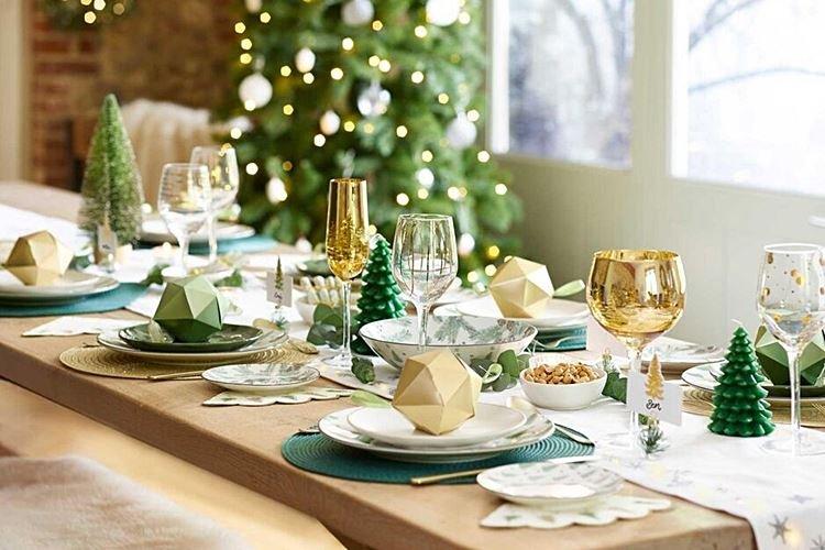 Как украсить стол на Новый год 2021 - фото и идеи
