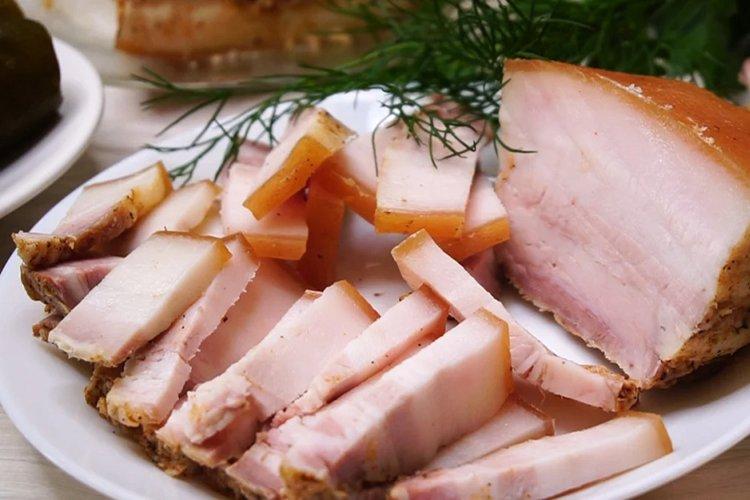 Пряное сало в мультиварке - Как вкусно засолить сало в домашних условиях
