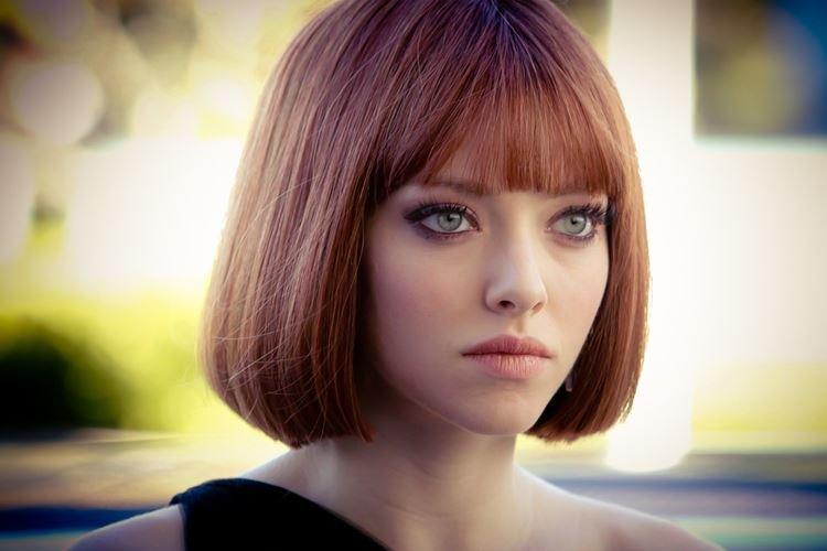 Классическое каре с челкой