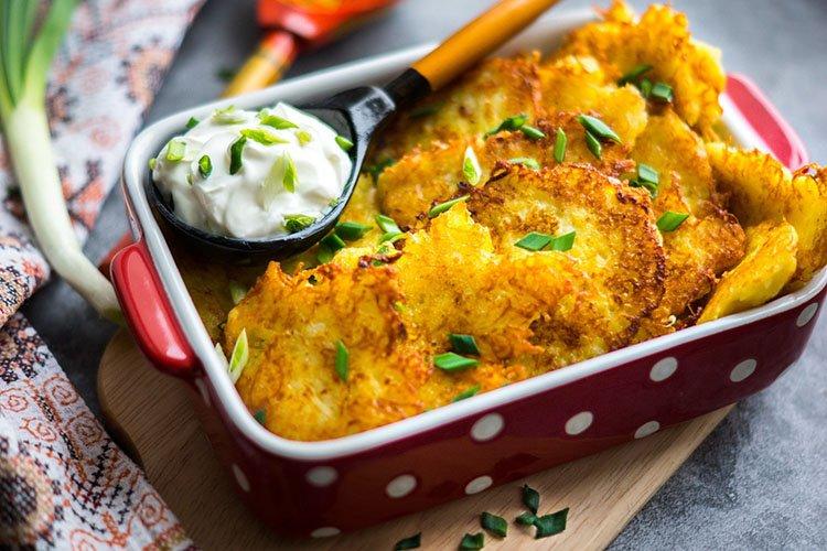 Картофельные драники с грудинкой - рецепты