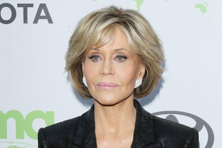 Боб - Короткие стрижки для женщин после 40