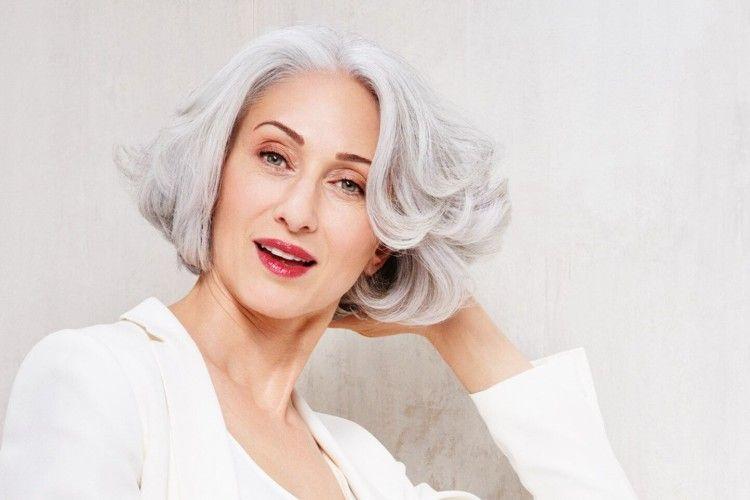 Короткие стрижки для женщин после 50 лет (фото)