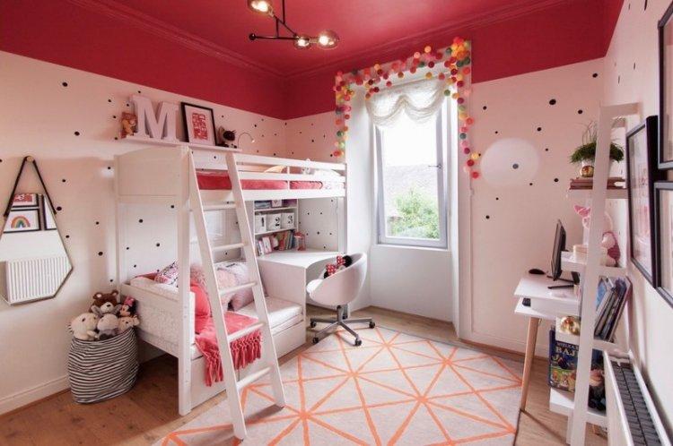 Красный цвет в интерьере детской комнаты - фото